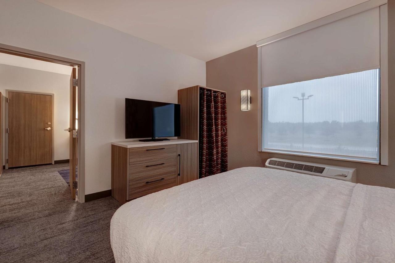 One-Bedroom King Suite - Non-Smoking at Home2 Suites by Hilton Blythewood, SC