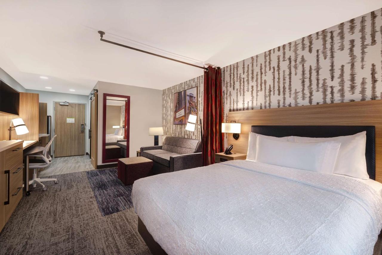 Queen Suite - Non-Smoking at Home2 Suites by Hilton Blythewood, SC