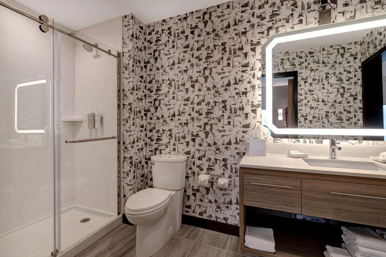 One-Bedroom King Suite - Non-Smoking at Home2 Suites by Hilton Blythewood, SC