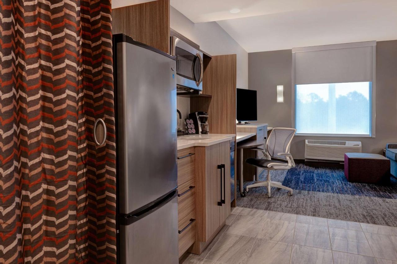 One-Bedroom King Suite - Non-Smoking at Home2 Suites by Hilton Blythewood, SC
