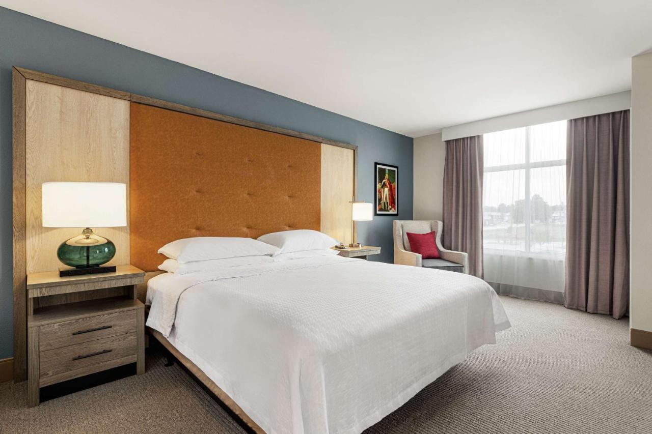 King Room with Bath Tub - Mobility/Hearing Accessible - Non-Smoking at Homewood Suites by Hilton Carlisle