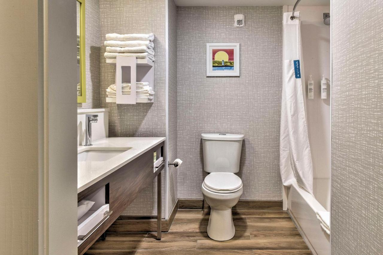 Queen Room with Two Queen Beds and Microwave/Fridge at Hampton Inn & Suites Keene