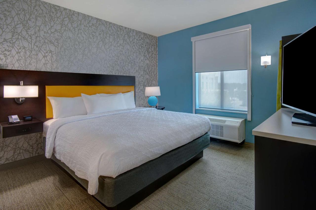 One-Bedroom King Suite at Home2 Suites by Hilton Burleson