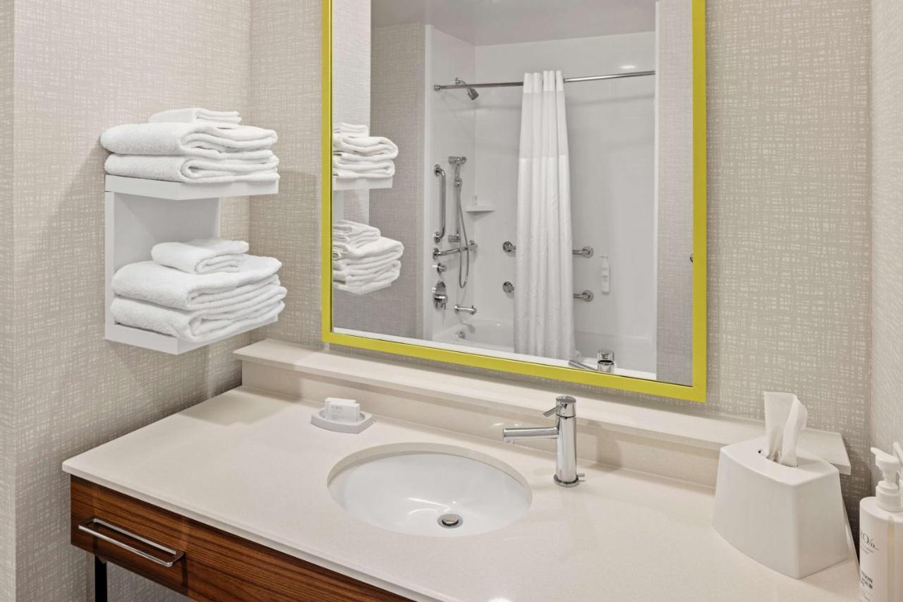 | Hampton Inn & Suites Cincinnati West, Oh