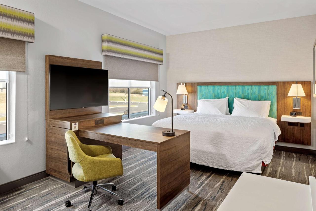 | Hampton Inn & Suites Cincinnati West, Oh