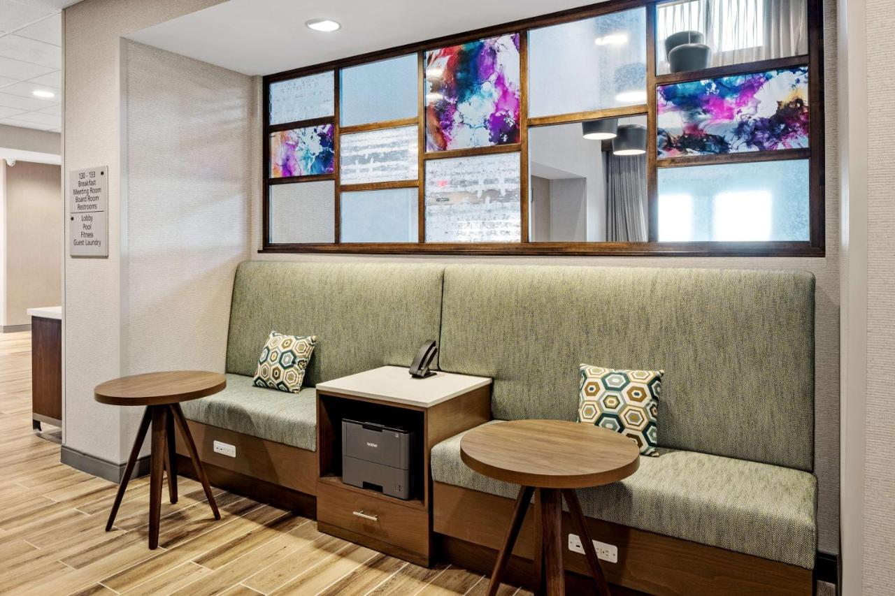 | Hampton Inn & Suites Cincinnati West, Oh