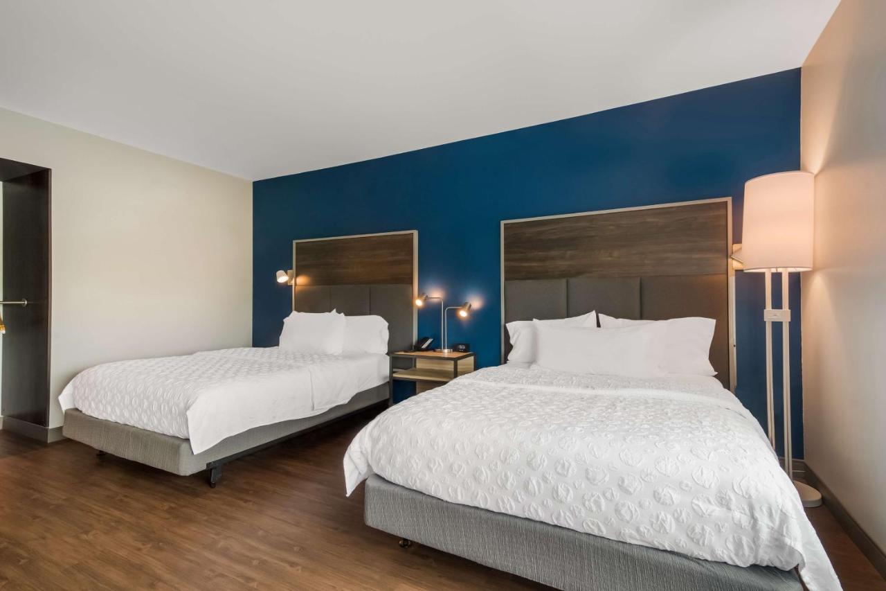 Queen Room with Two Queen Beds - Hearing Accessible at Tru By Hilton Wilson