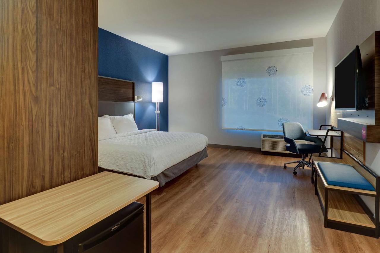 King Room - Hearing Accessible at Tru By Hilton Raleigh Garner