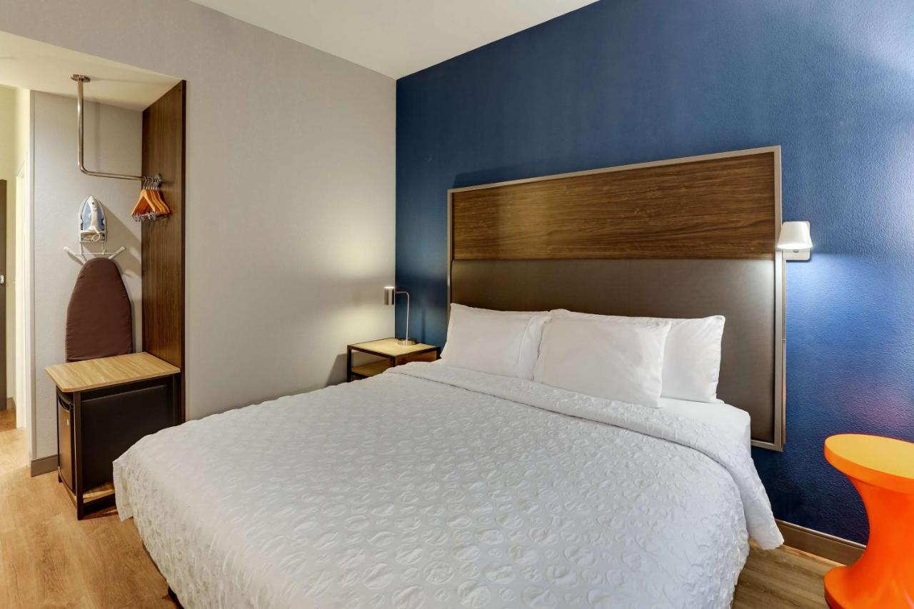 King Room with Walk In Shower at Tru By Hilton Raleigh Garner