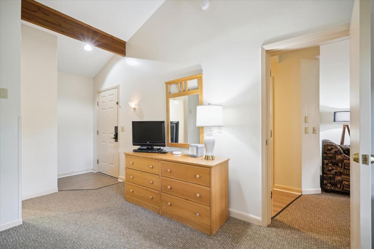 | 21202 Cedarbrook two bedroom Suite