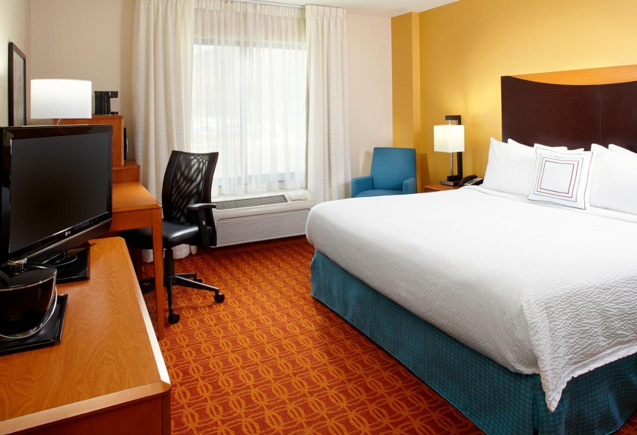 | Fairfield Inn & Suites Pittsburgh Neville Island