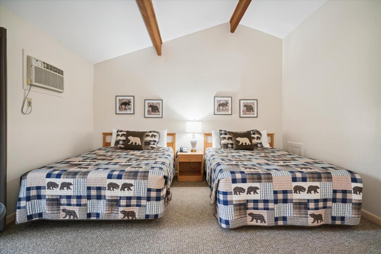  | Cedarbrook Standard Hotel Room 201