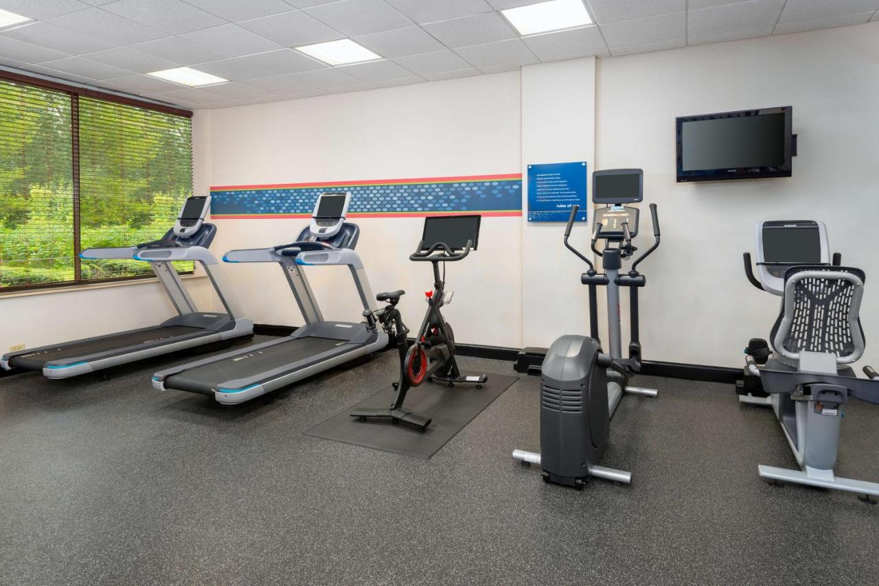  | Hampton Inn Hartford Airport