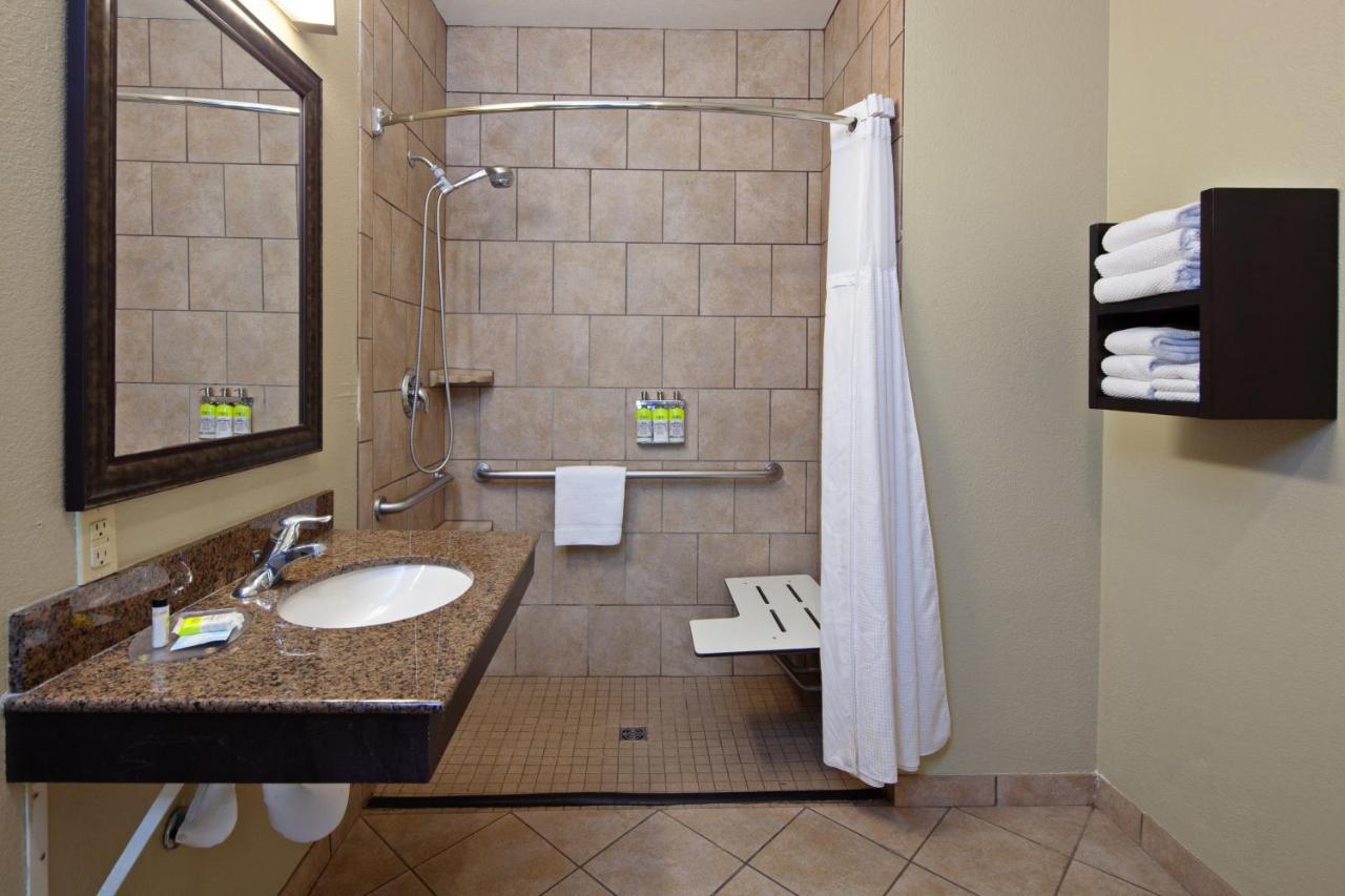 King Room with Roll-In Shower - Disability Access at Staybridge Suites Fairfield Napa Valley Area by IHG