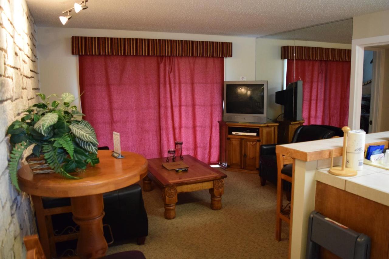 One-Bedroom Suite at Flying L Ranch Resort