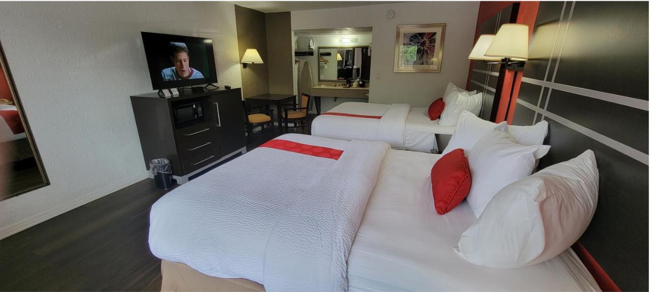 Queen Room with Two Queen Beds - Pet Friendly/Non-Smoking at Ramada by Wyndham Mountain Home