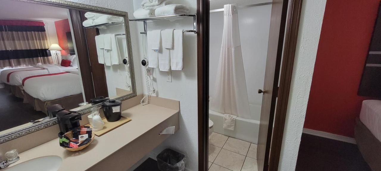 Queen Room with Two Queen Beds - Pet Friendly/Non-Smoking at Ramada by Wyndham Mountain Home