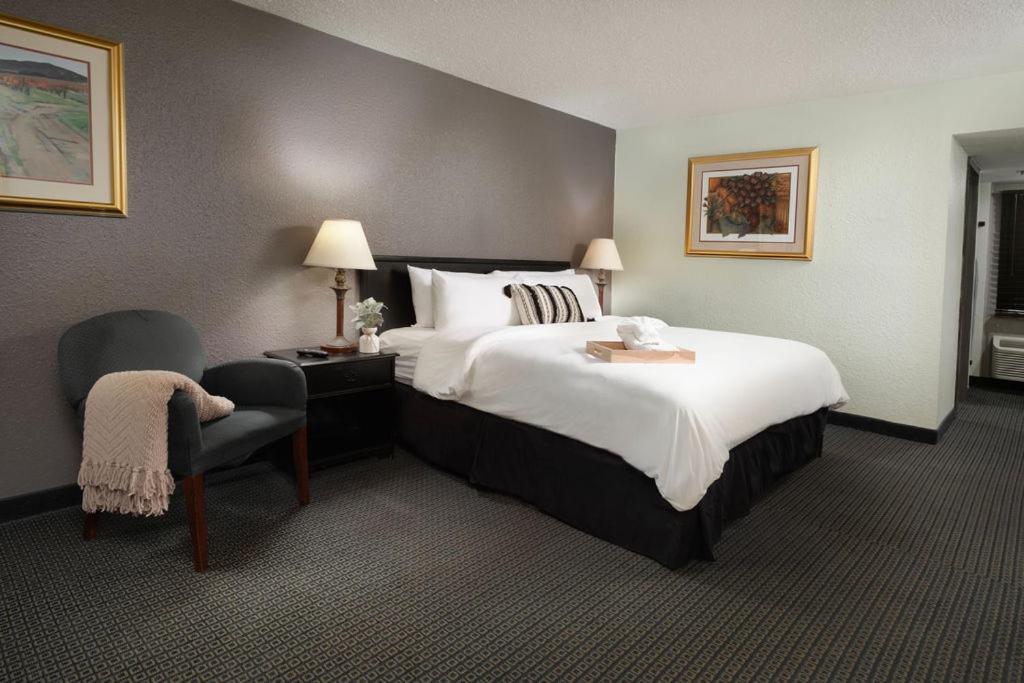 | Cactus Cove Inn and Suites