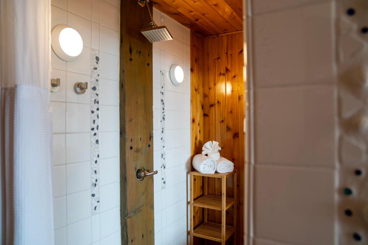 Studio with Ocean View at Homer Inn and Spa