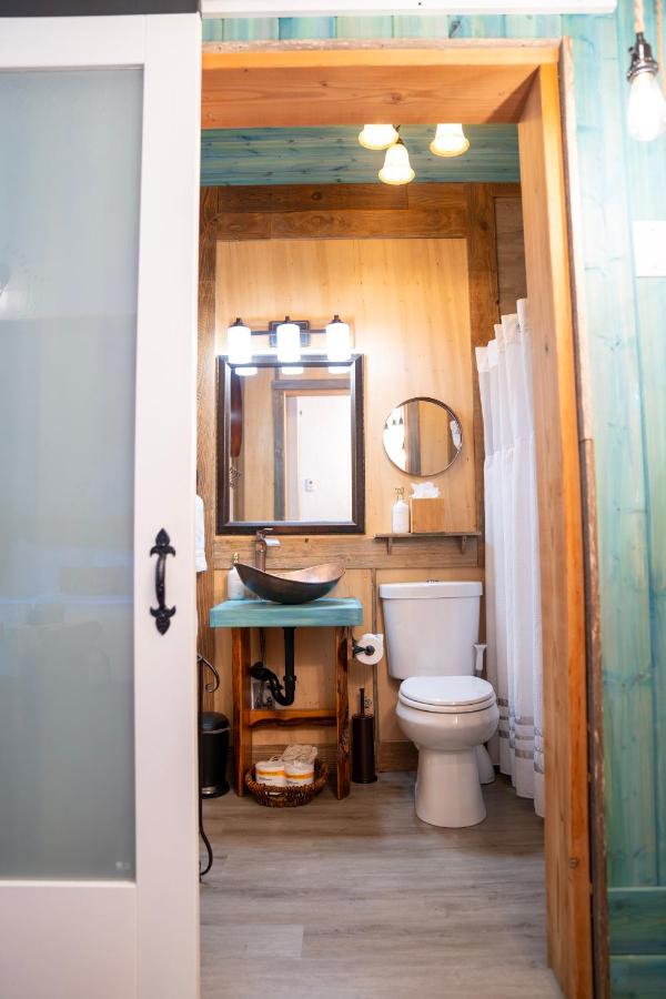 Superior Single Room with Sea View at Homer Inn and Spa