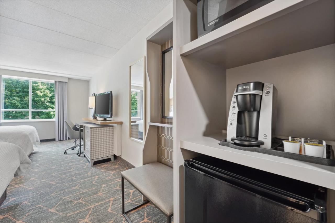 Queen Room with Two Queen Beds - Non-Smoking at Holiday Inn Portsmouth by IHG