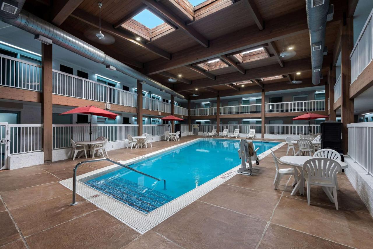 King Room - Non-Smoking at Wyndham Garden Ankeny/Des Moines
