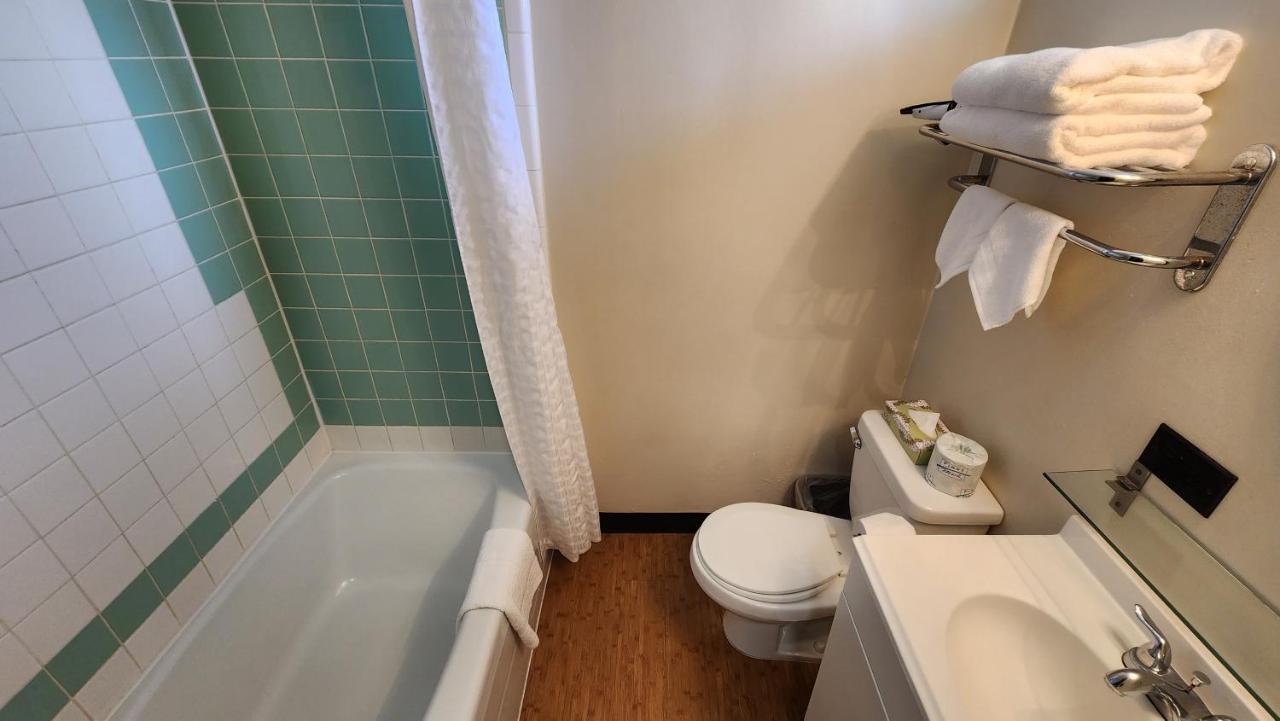Boutique Queen Room at Stay Hotel Waikiki