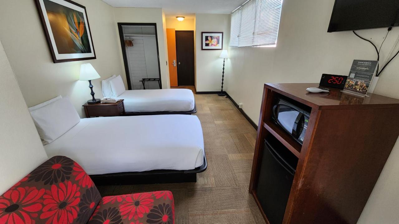Twin Room with Two Beds at Stay Hotel Waikiki