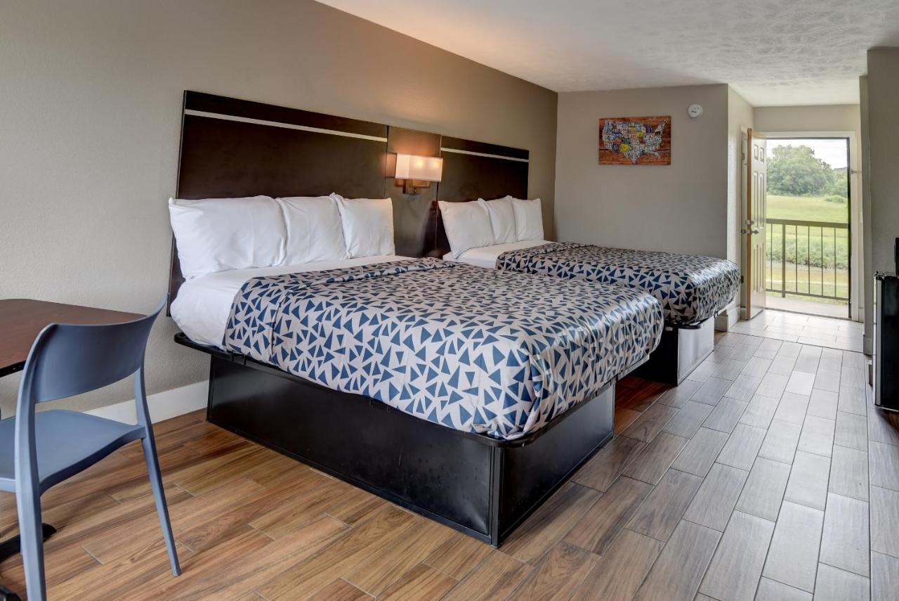  | Riverview Inn - Pigeon Forge/Sevierville