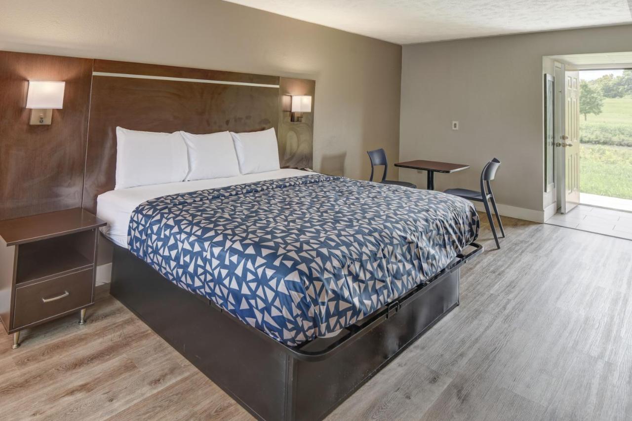  | Riverview Inn - Pigeon Forge/Sevierville