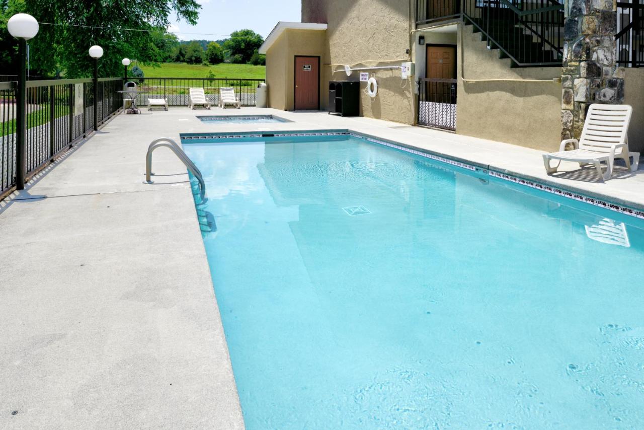  | Riverview Inn - Pigeon Forge/Sevierville