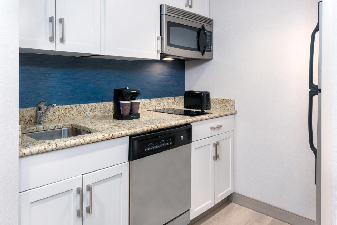 | Homewood Suites by Hilton Boston/Canton, MA