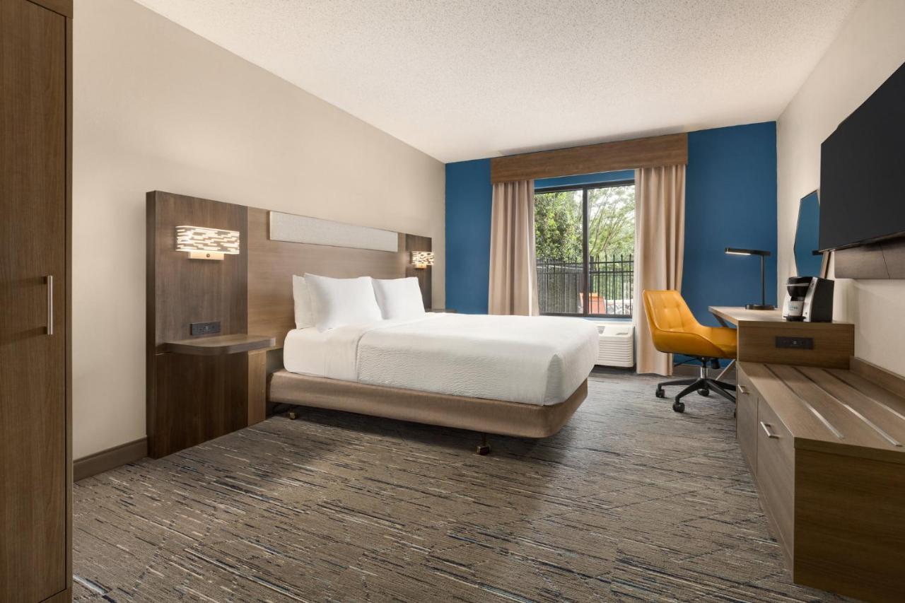  | Holiday Inn Express Hotel & Suites Greenville-Downtown, an IHG Hotel