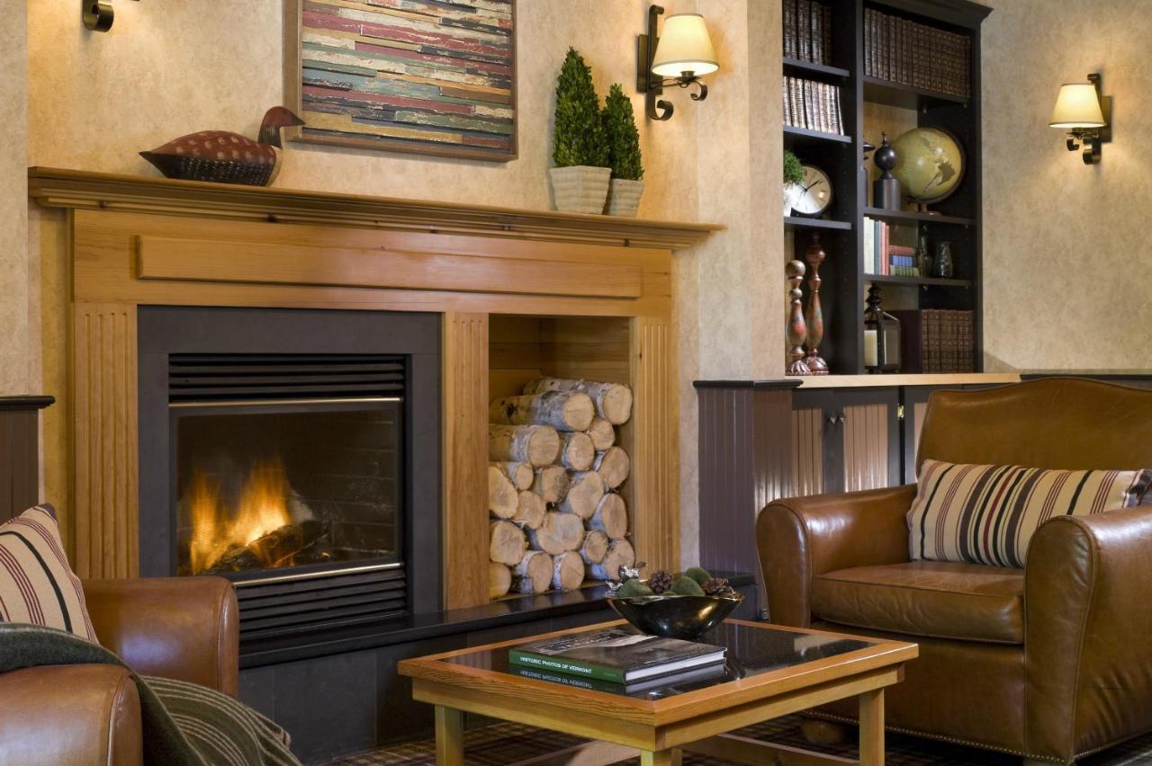 | Green Mountain Suites Hotel