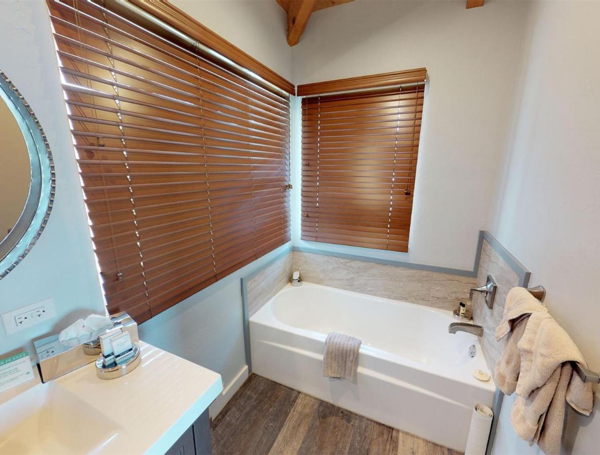 Room #5852316 at Hotel Moloka'i