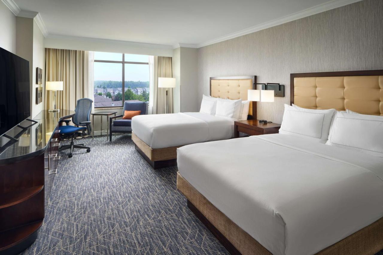 | Hilton Richmond Hotel & Spa Short Pump