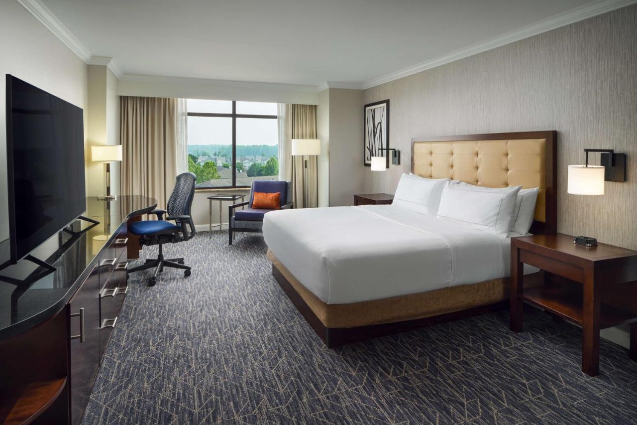 | Hilton Richmond Hotel & Spa Short Pump