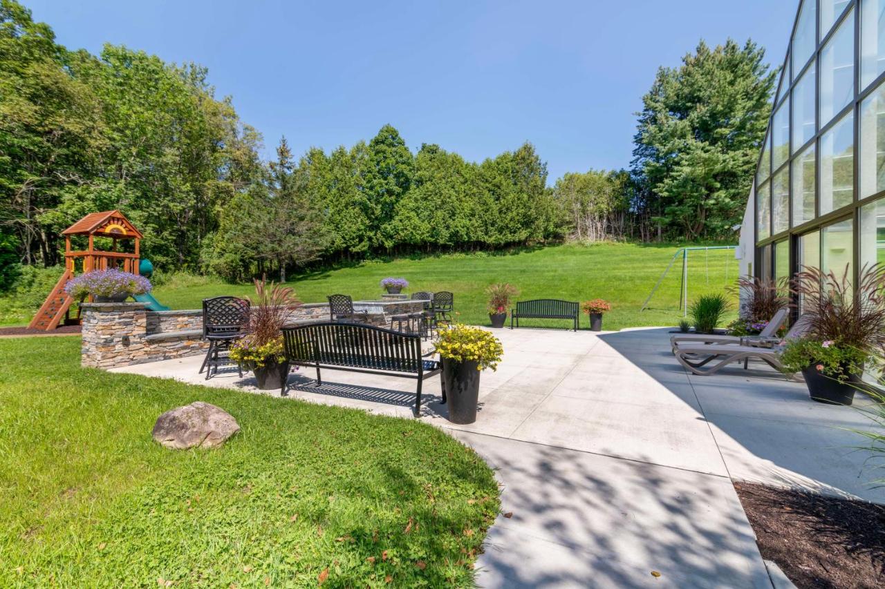 | Best Western Plus Waterbury - Stowe