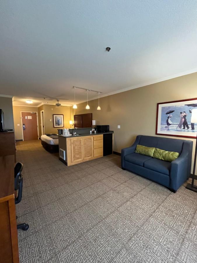 King Suite - Non Smoking at Comfort Inn & Suites Ocean Shores