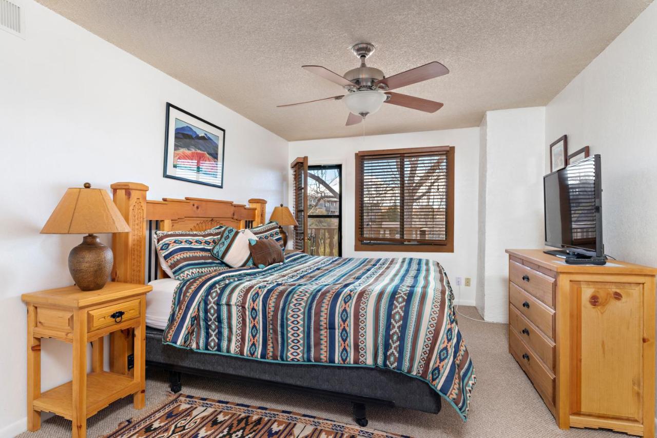 Standard One-Bedroom Condominium at Fort Marcy Suites