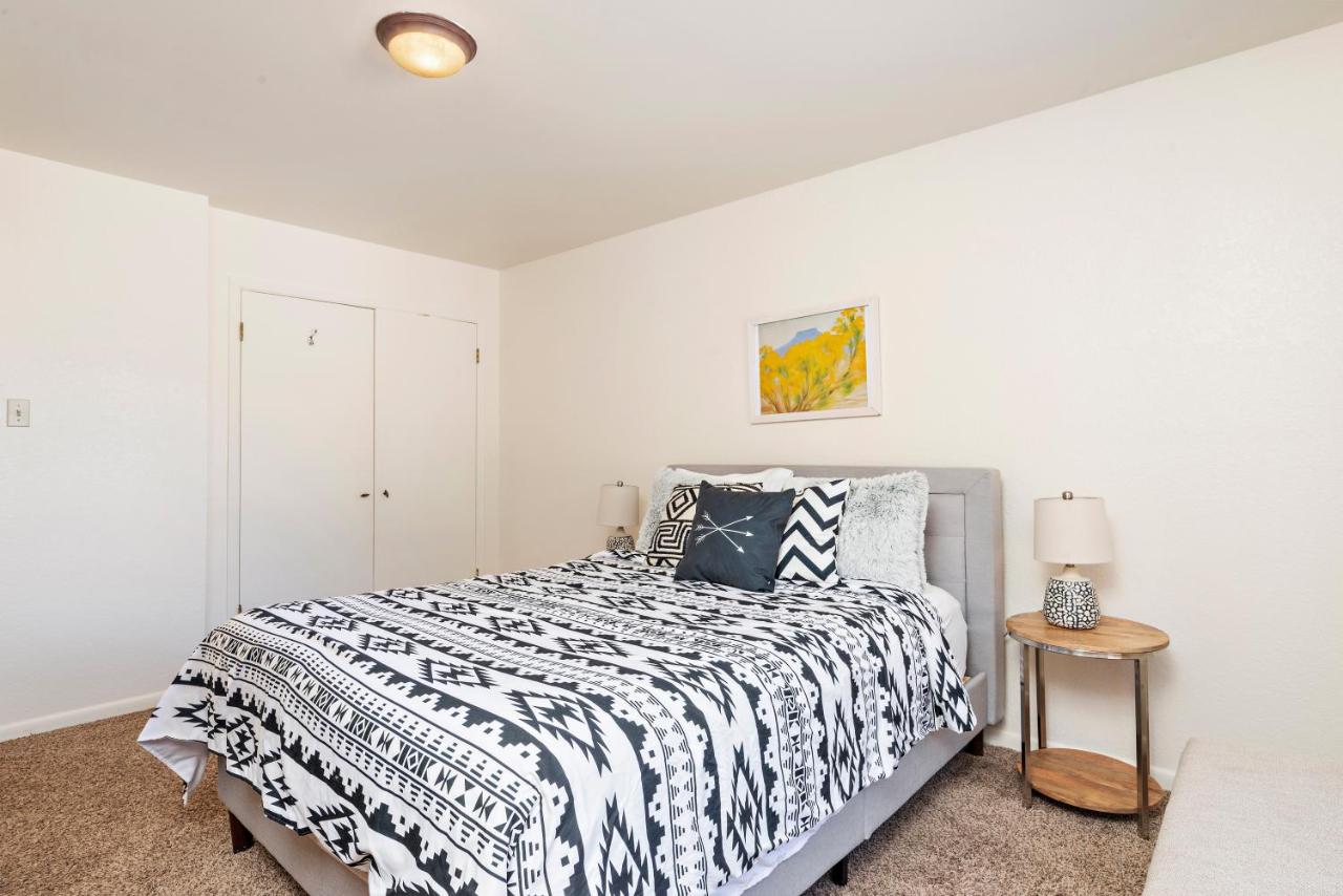 Standard One-Bedroom Condominium at Fort Marcy Suites
