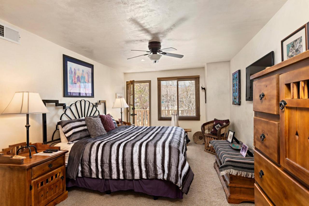 Standard Two-Bedroom Condominium at Fort Marcy Suites