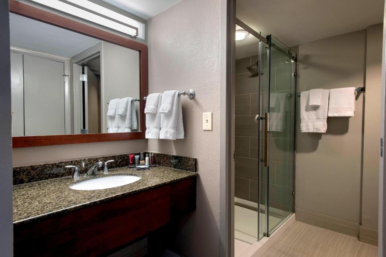 King or Double Room at Marriott Albany