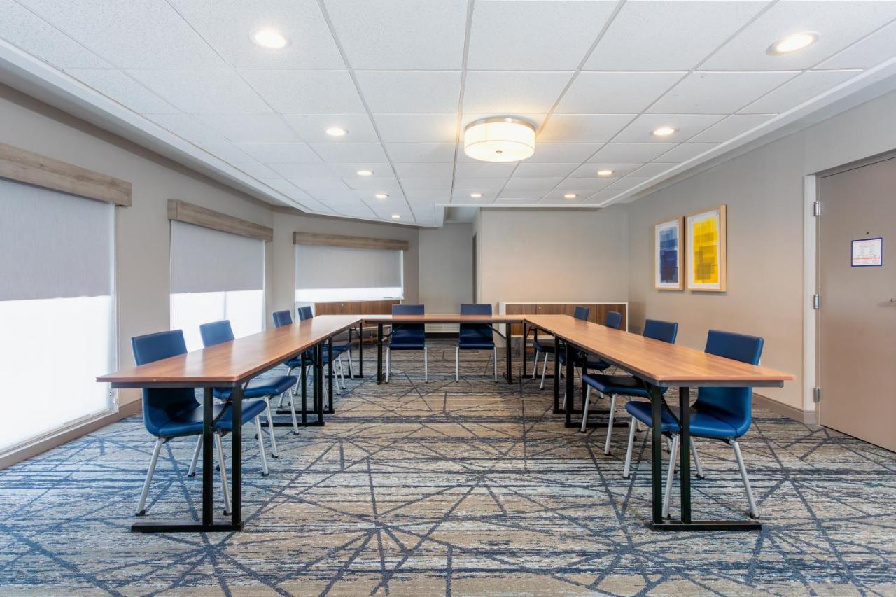 | Holiday Inn Express Hotel Clearwater East - ICOT Center, an IHG Hotel