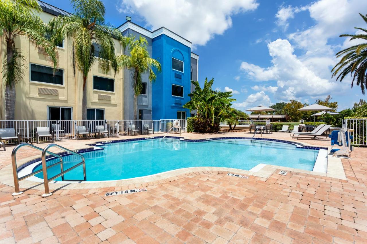| Holiday Inn Express Hotel Clearwater East - ICOT Center, an IHG Hotel
