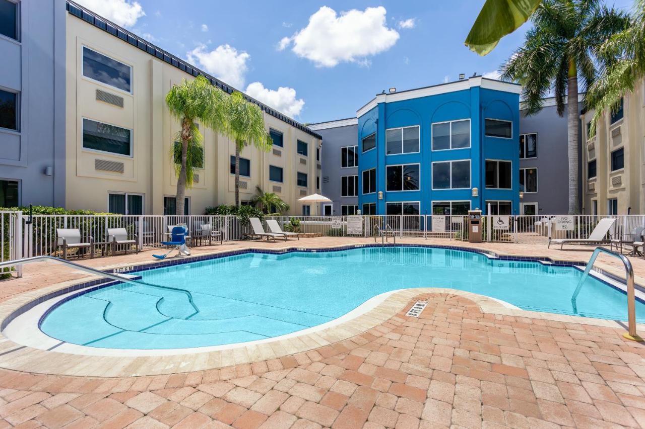 | Holiday Inn Express Hotel Clearwater East - ICOT Center, an IHG Hotel
