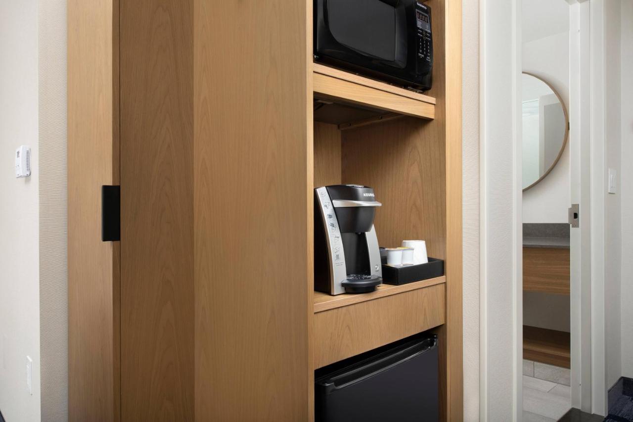 | Fairfield Inn & Suites Nashville Near Vanderbilt
