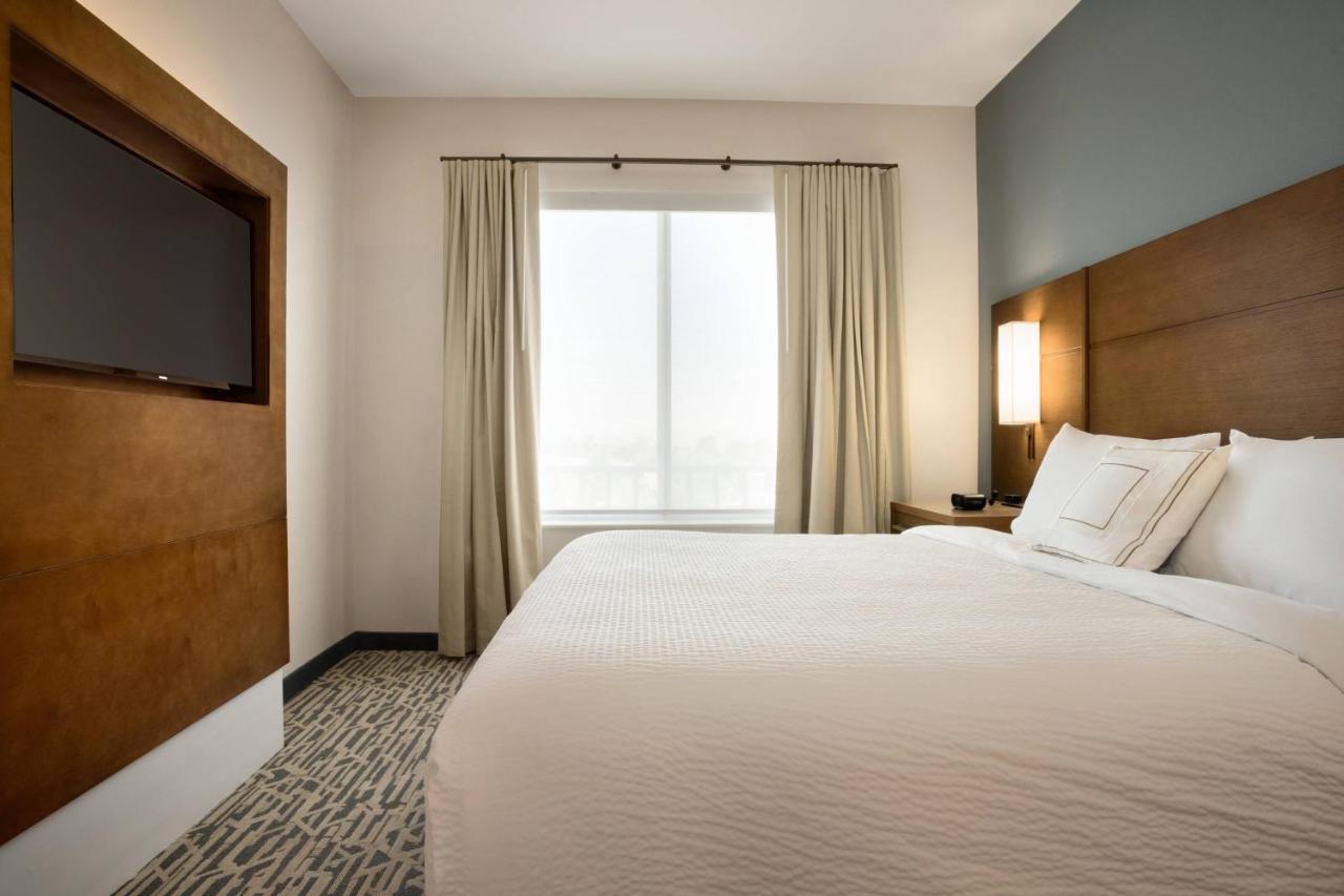 Two Bedroom Suite at Residence Inn by Marriott Phoenix Chandler/South
