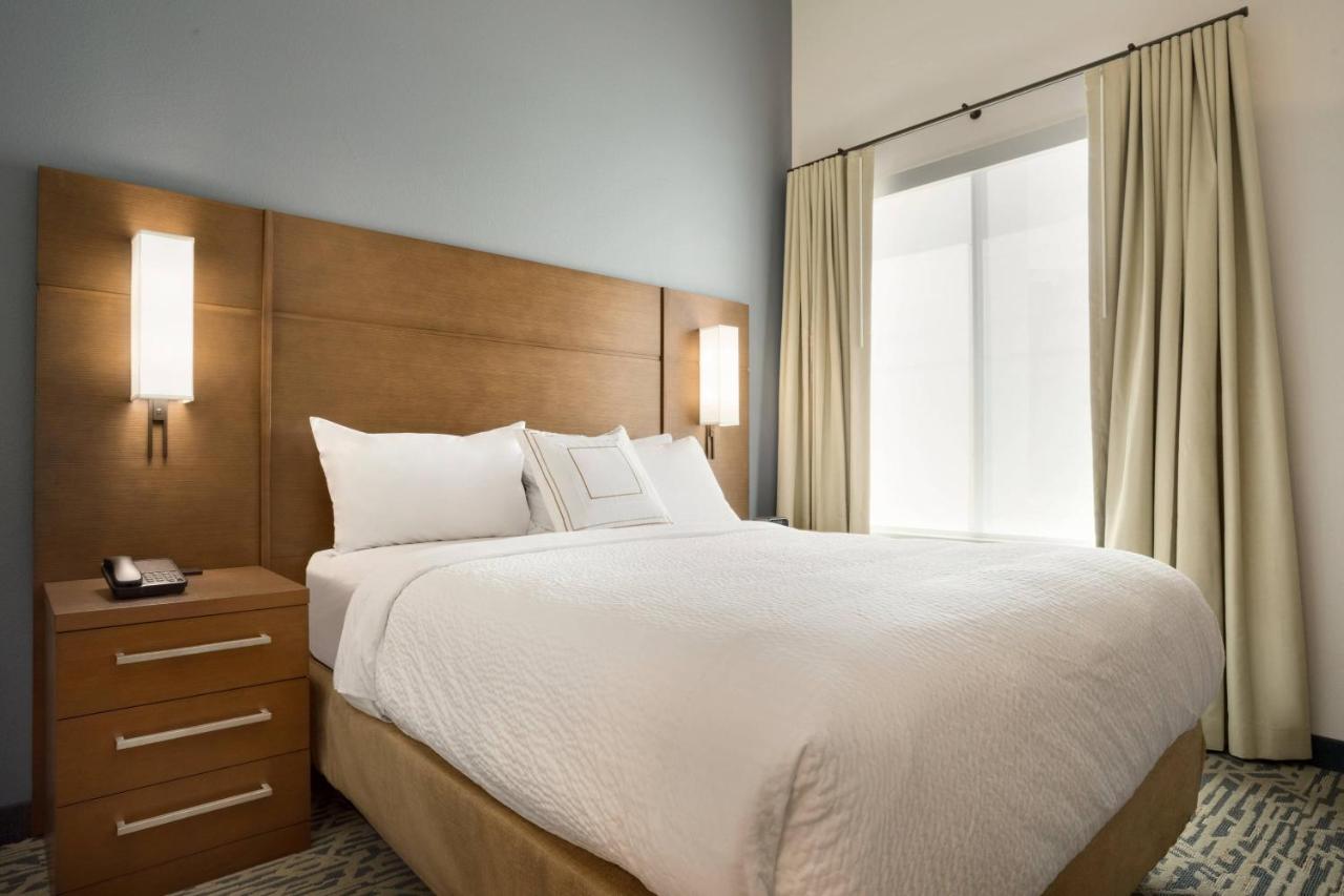 Two Bedroom Suite at Residence Inn by Marriott Phoenix Chandler/South