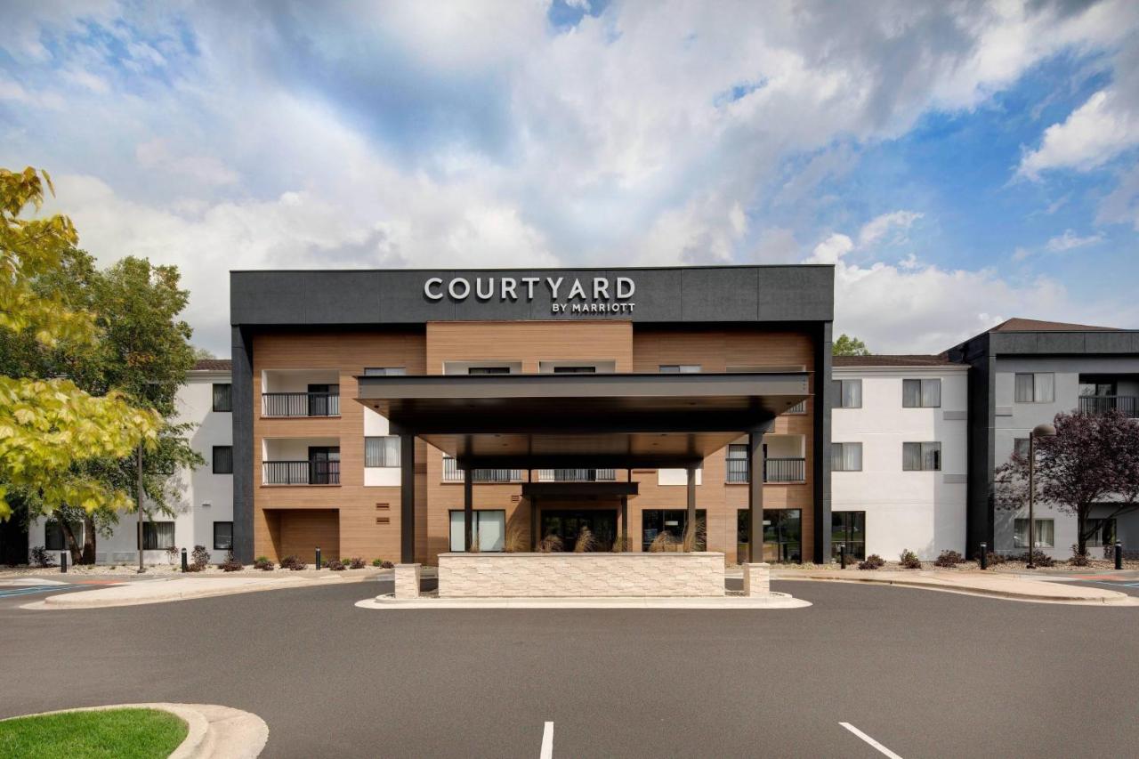  | Courtyard Grand Rapids Airport